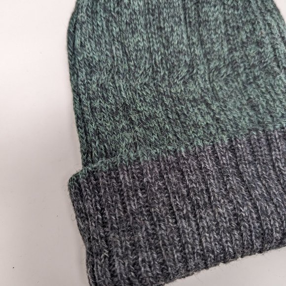 Alpaca hand knitted reversible hat / unisex / Peruvian winter hat - Picture 9 of 9